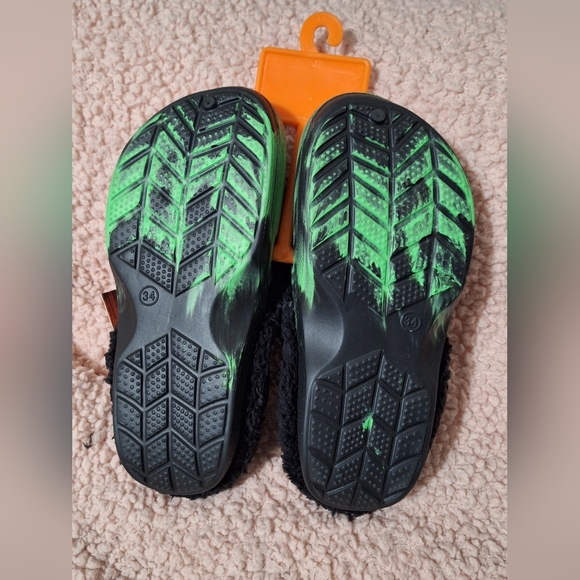 Fur lined clogs (kids) - Picture 2 of 4